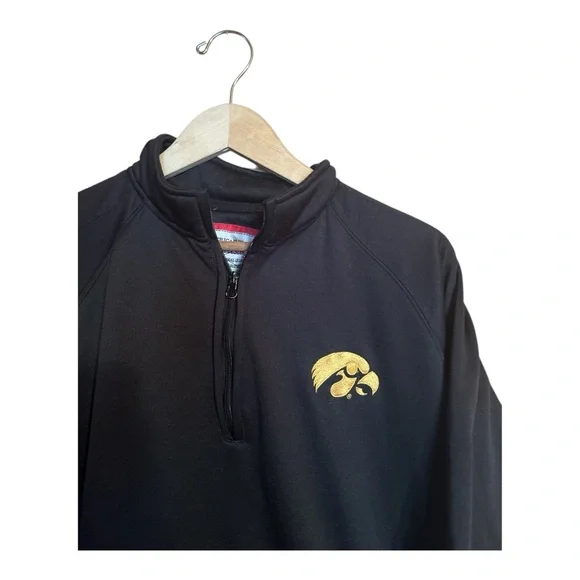 University of Iowa Hawkeyes Pullover 3/4 Zip Embroidered Men’s Size L - Picture 2 of 4